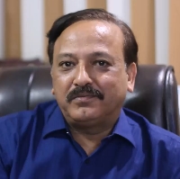 Dr. Rajnish Arora